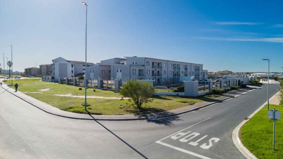 2 Bedroom Property for Sale in Parklands Western Cape